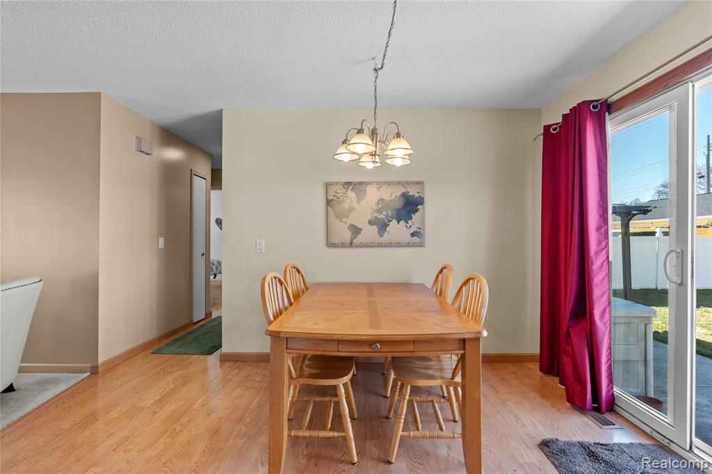 5354 Winshall Drive, Swartz Creek, MI 48473 — Photo 10