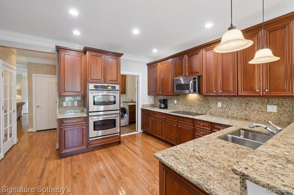 44634 N Broadmoor Circle, Northville, MI 48168 — Photo 18