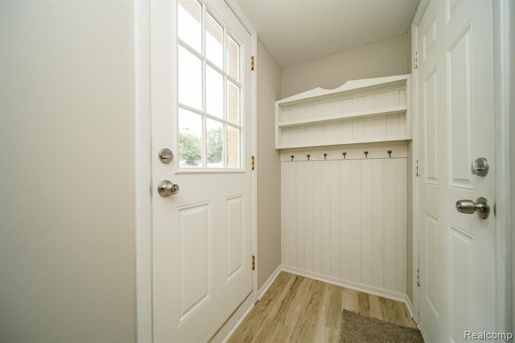 51784 Julies Drive, Clinton Twp, MI 48047 — Photo 32