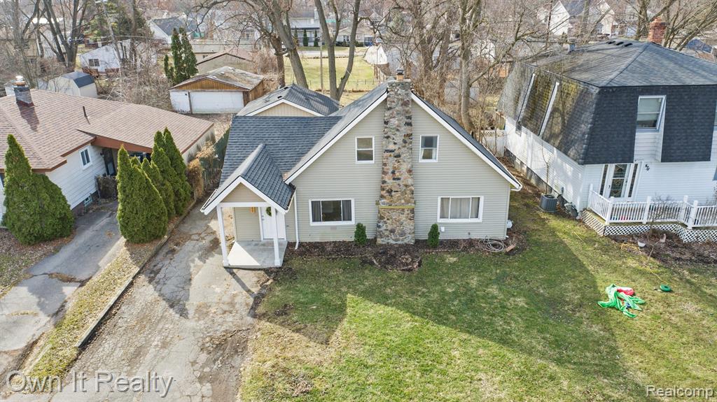 469 LAKESIDE Drive, Waterford, MI 48328 — Photo 37