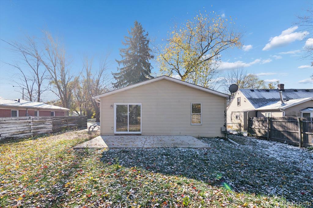 49934 W Huron River Drive, Belleville, MI 48111 — Photo 38