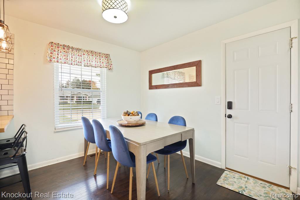 6123 King Arthur Drive, Swartz Creek, MI 48473 — Photo 19