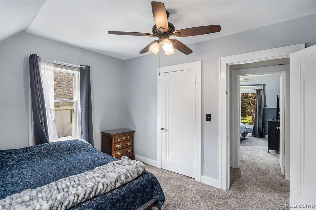 110 LAKE Street, Holly, MI 48442 — Photo 11