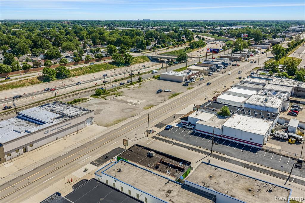 844 E 10 Mile Road, Hazel Park, MI 48030 — Photo 51