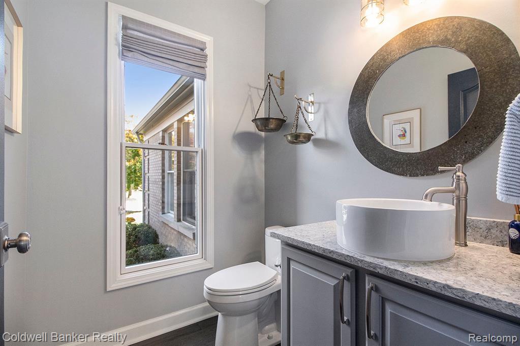 17301 OAK HILL Drive, Northville, MI 48168 — Photo 40