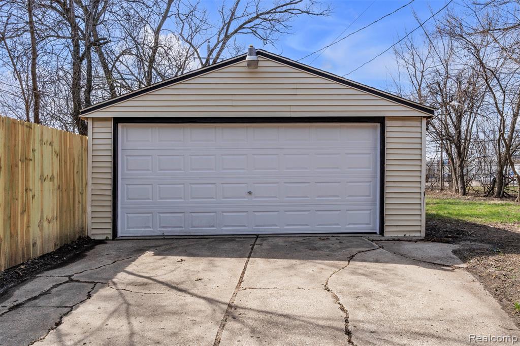 13431 Hartwell Street, Detroit, MI 48227 — Photo 39