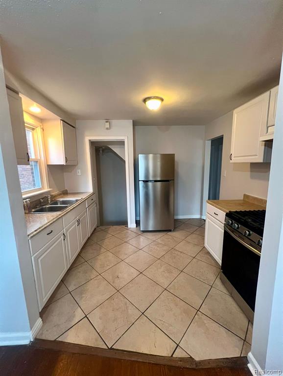 7385 fielding, Detroit, MI 48228 — Photo 9