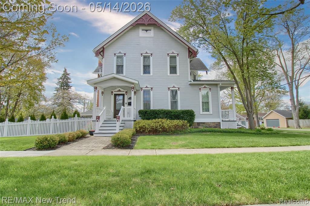 304 E Liberty Street, South Lyon, MI 48178 — front exterior