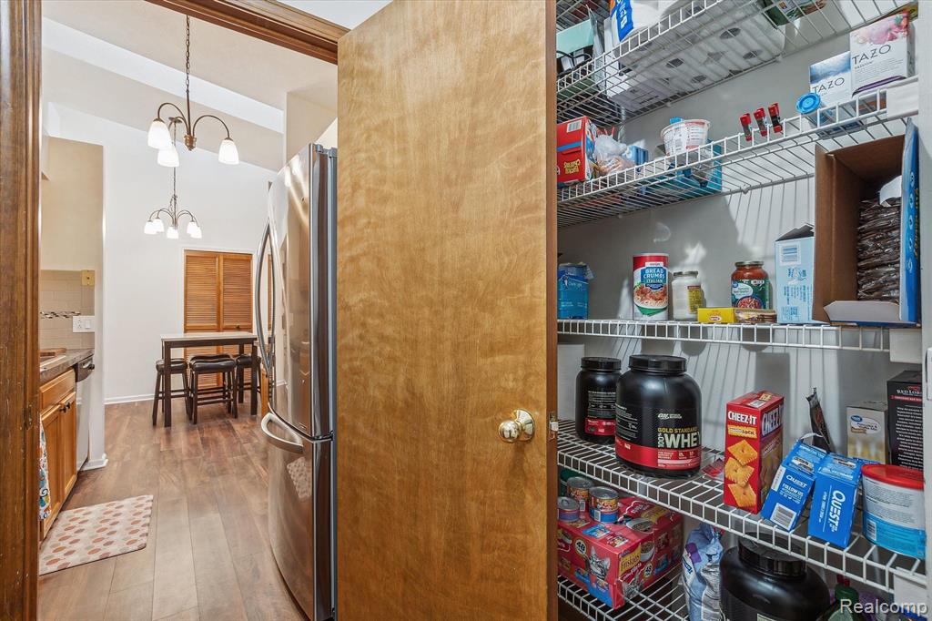 1325 HARBOUR Boulevard, 85, Trenton, MI 48183 — Photo 25