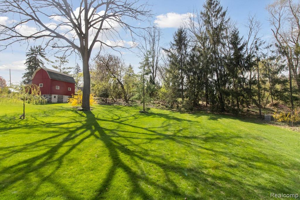 42437 STEEPLEVIEW Street, Northville, MI 48168 — Photo 39