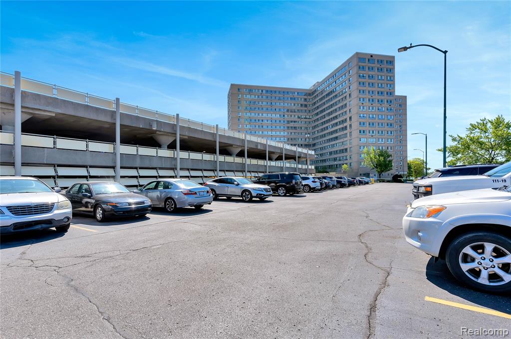 8900 E Jefferson Avenue, 630-631, Detroit, MI 48214 — Photo 18