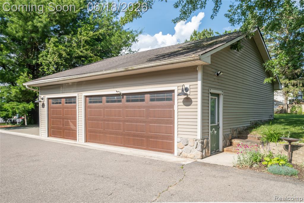 9991 Marshall Road, South Lyon, MI 48178 — Photo 23