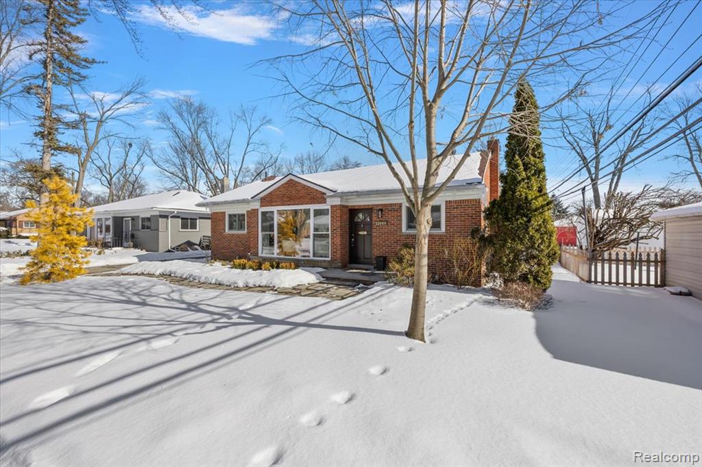 31060 E Rutland Street, Beverly Hills, MI 48025 — Photo 3