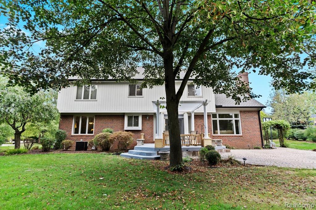 48075 Andover Drive, Novi, MI — Photo 44