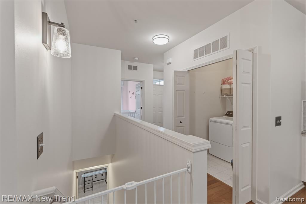 3270 Johanna Ware W, Wixom, MI 48393 — Photo 24
