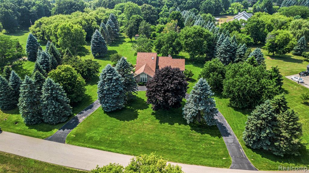 8477 Ranch Estates Road, Clarkston, MI 48348 — Photo 39