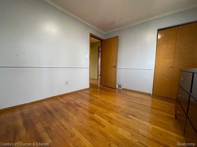 6916 KINMORE Street, Dearborn Heights, MI 48127 — Photo 11