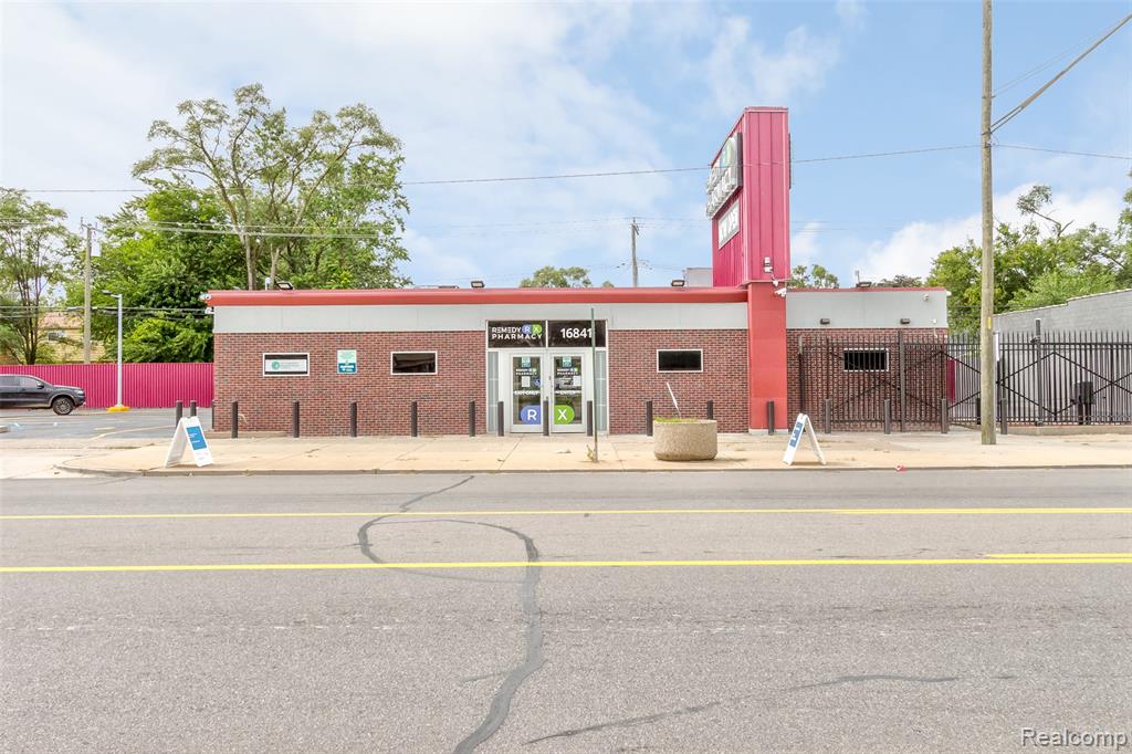 16841 Schaefer Highway, Detroit, MI 48235 — Photo 10
