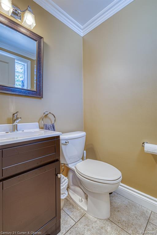 8943 ROSLYN Street, Livonia, MI 48150 — Photo 9