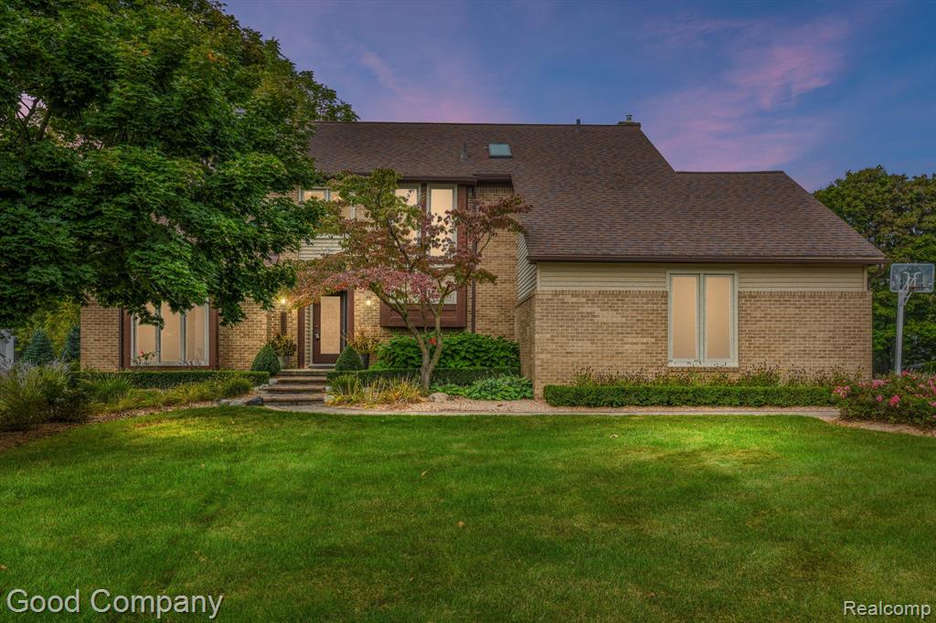 6333 ELSEY Drive, Troy, MI 48098 — front exterior