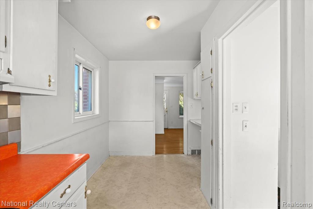 861 Squire Lane, Milford, MI 48381 — Photo 19