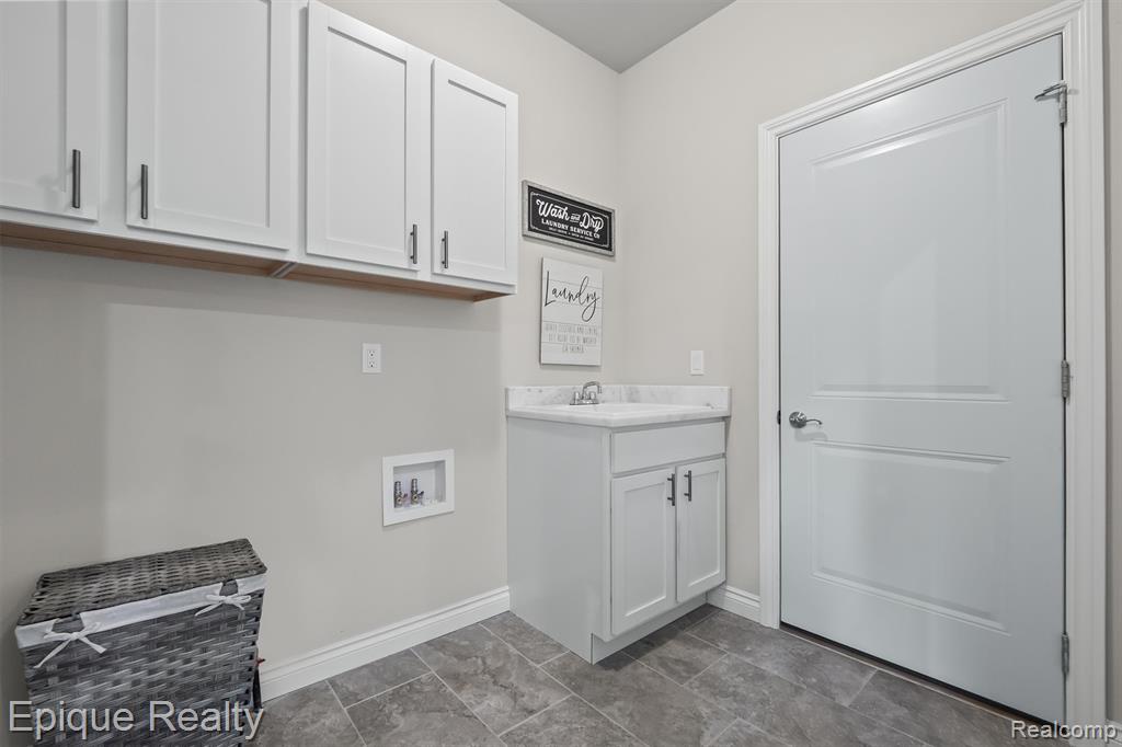 171 E Market Street, Oxford, MI 48371 — Photo 21