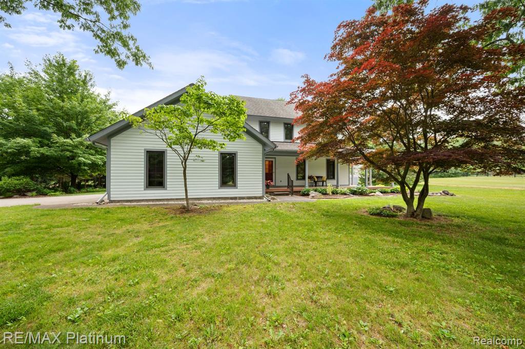 12902 Autumn Ridge Court, Milford, MI 48380 — Photo 59