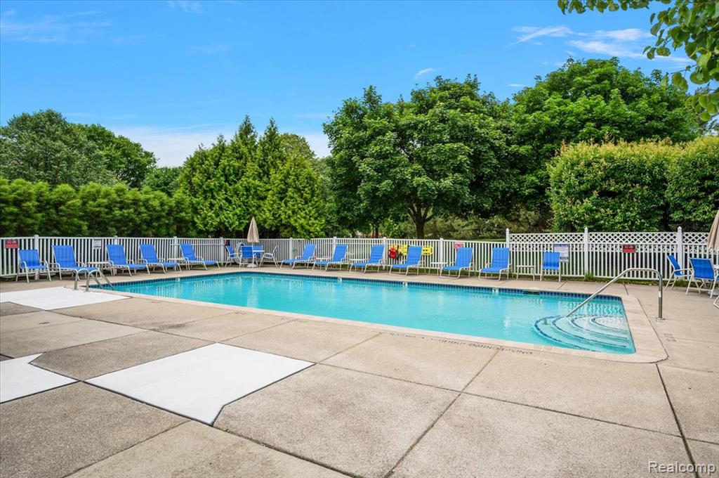 776 Amberly Drive, C, Waterford, MI 48328 — Photo 25