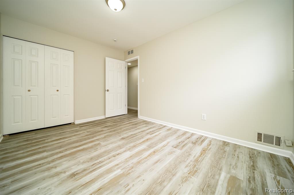 23817 Bredow Avenue, Trenton, MI 48174 — Photo 45