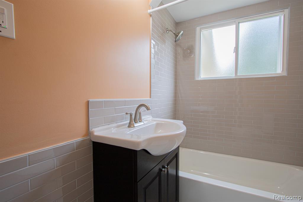 7548 Beaverland, Detroit, MI 48239 — Photo 12