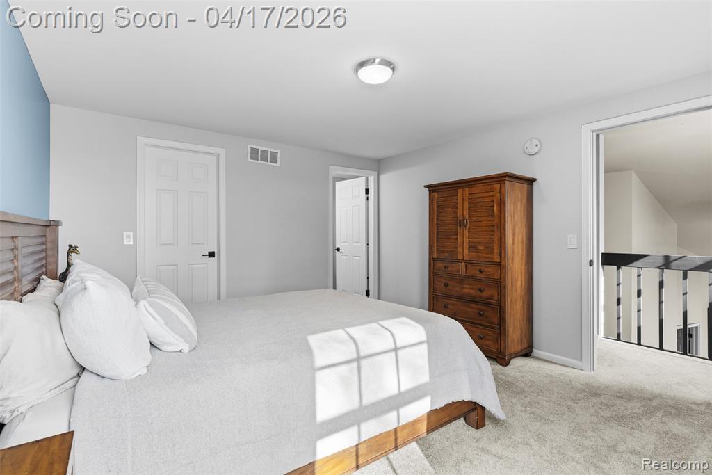 2270 Golden Pond, Fenton, MI, 48430