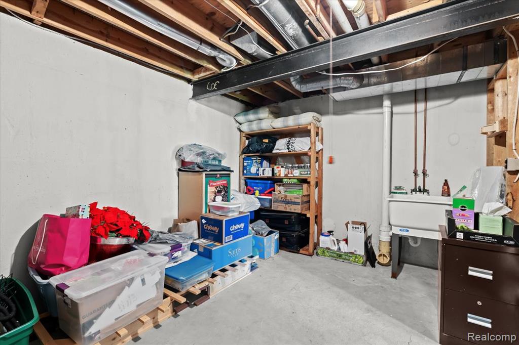 9498 Fenwin Drive, Grand Blanc, MI, 48439