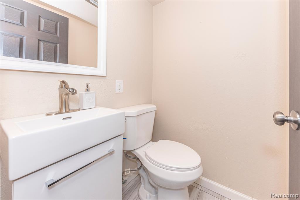 24546 CASHMERE, Southfield, MI 48033 — Photo 5