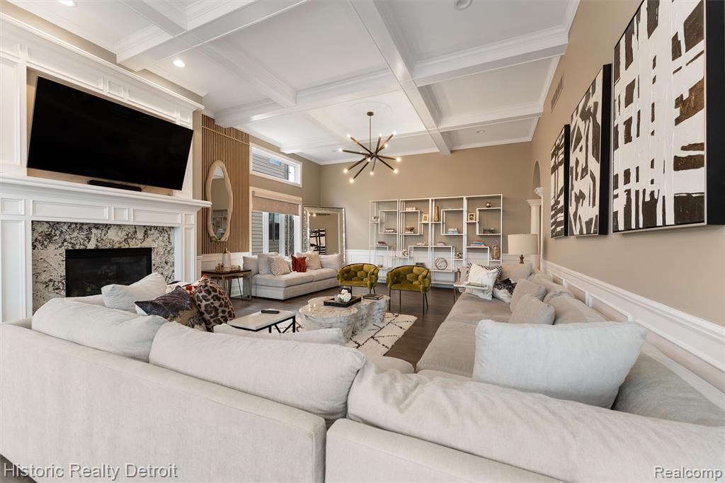 5695 N Branford Drive N, West Bloomfield, MI — Photo 24