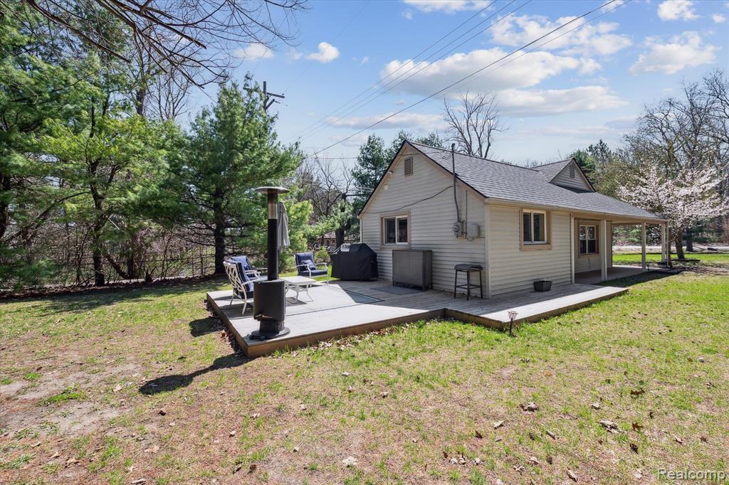 7847 HERBST Road, Brighton, MI 48114 — Photo 29