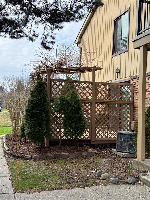 41636 BEDFORD Drive, 119, Canton, MI 48187 — Photo 8