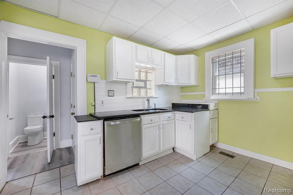 5968 Chalmers Street, Detroit, MI 48213 — Photo 10