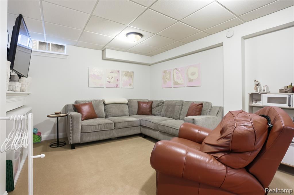 3613 Briarbrooke Lane, Rochester, MI 48306 — Photo 34