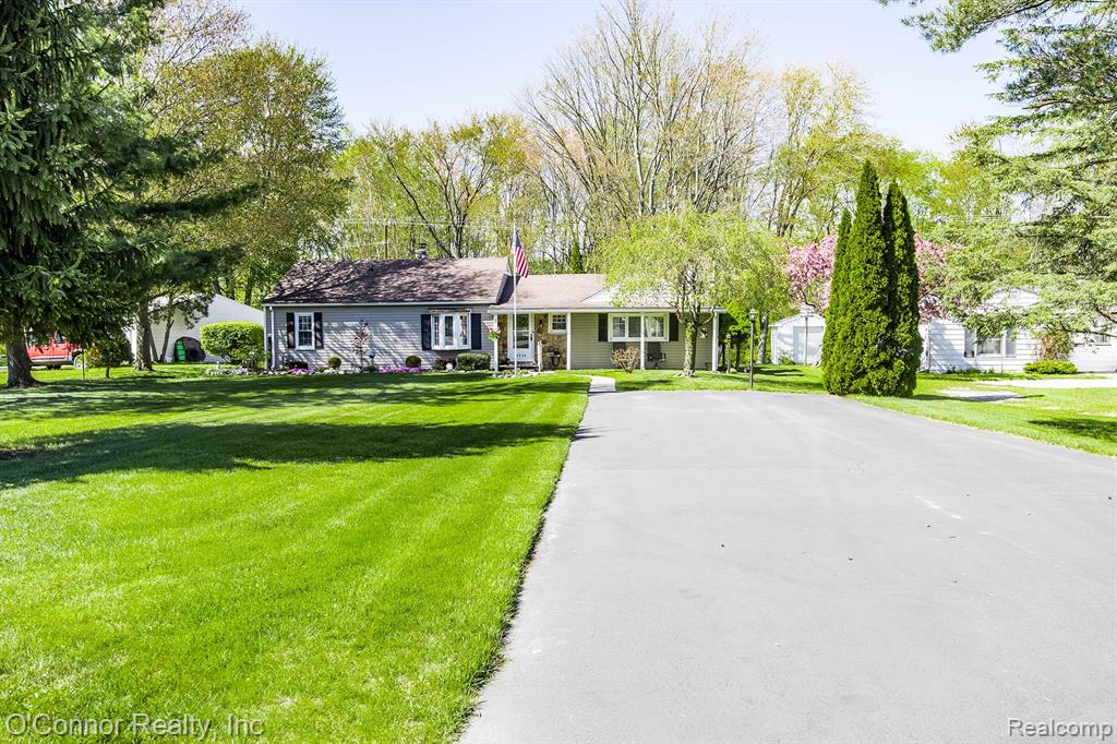 4234 Atkins Road, Port Huron, MI 48060 — Photo 2