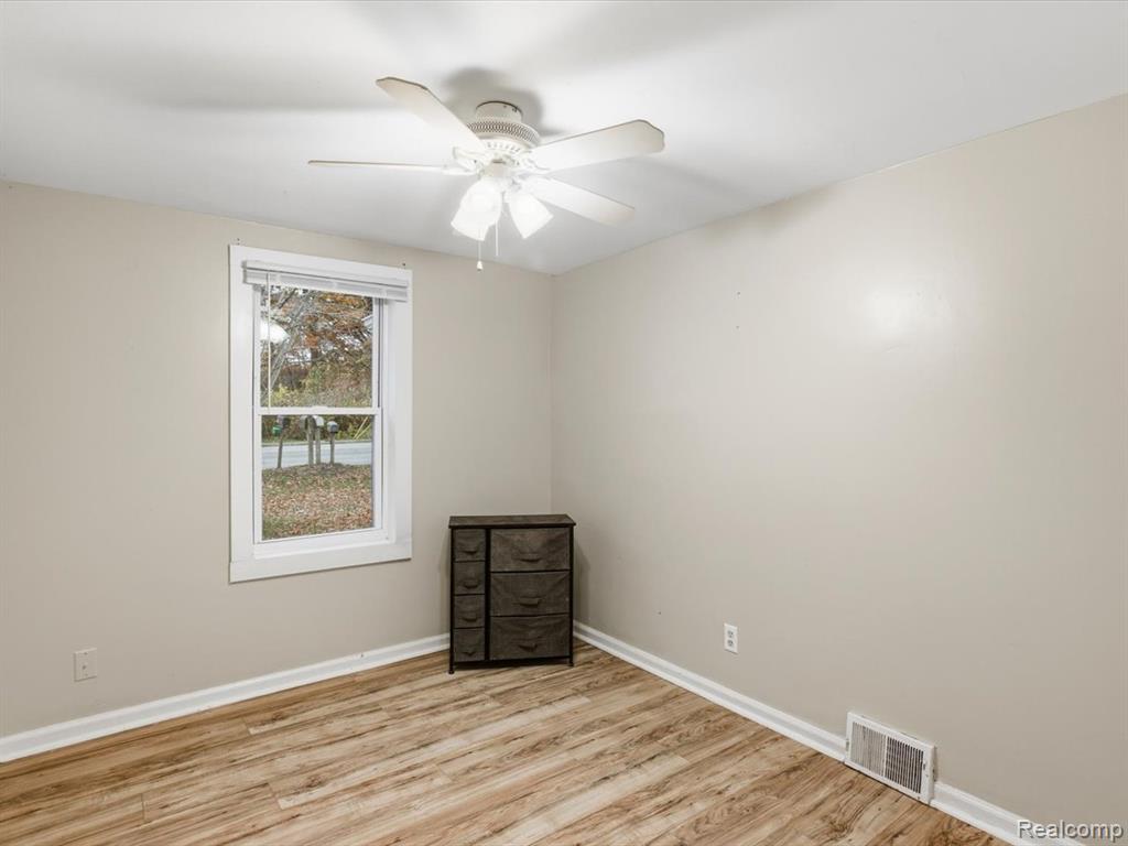 3076 Krafft Road, Fort Gratiot, MI 48059 — Photo 14