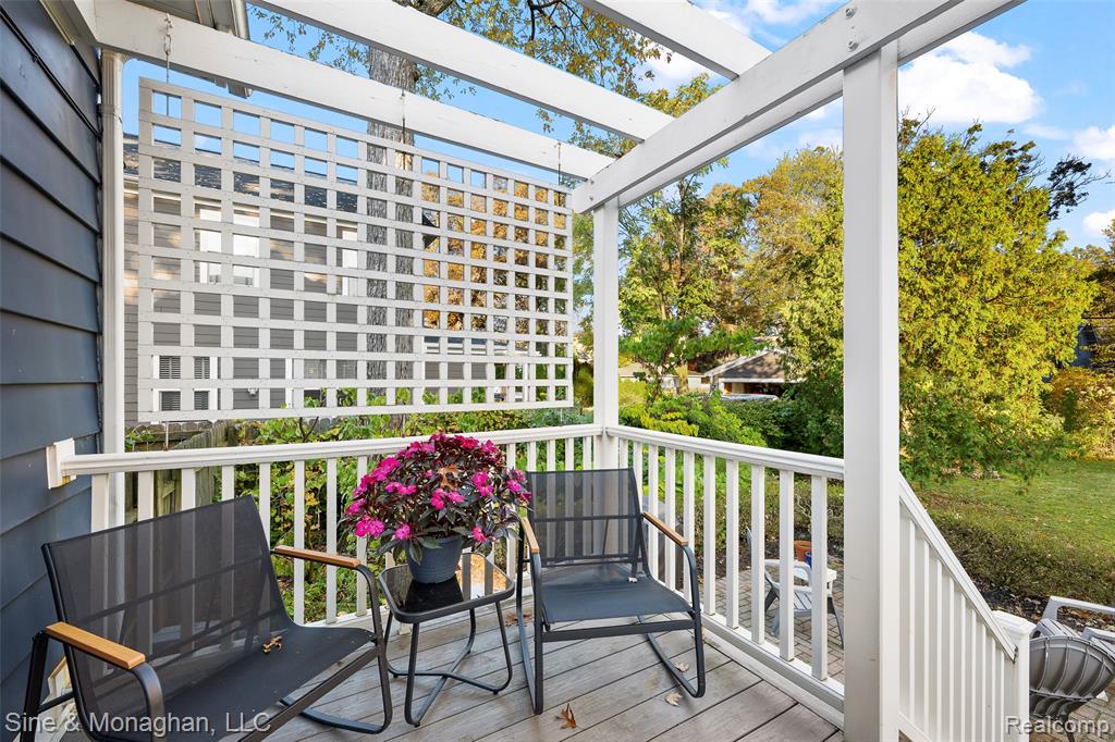 517 Forest Avenue N, Royal Oak, MI 48067 — Photo 40