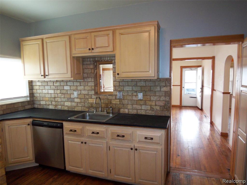 7259 Packard Avenue, Warren, MI 48091 — Photo 5