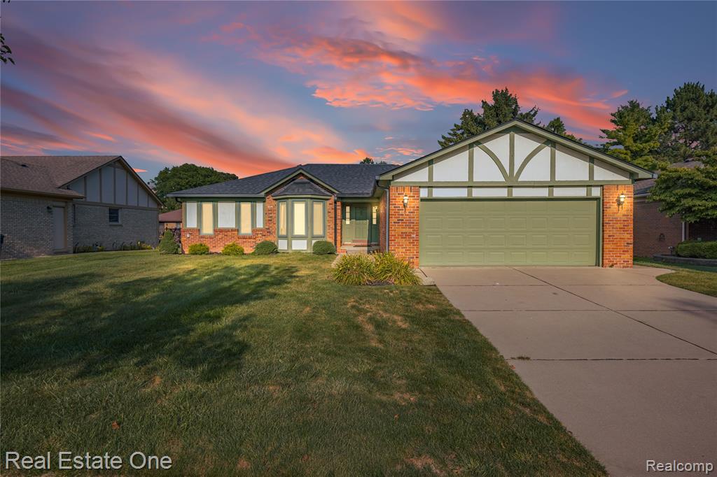 40444 La Grange Drive, Sterling Heights, MI 48313 — Photo 15