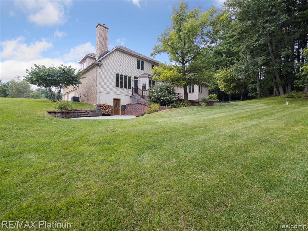 9071 Thornapple Drive, Pinckney, MI 48169 — Photo 63