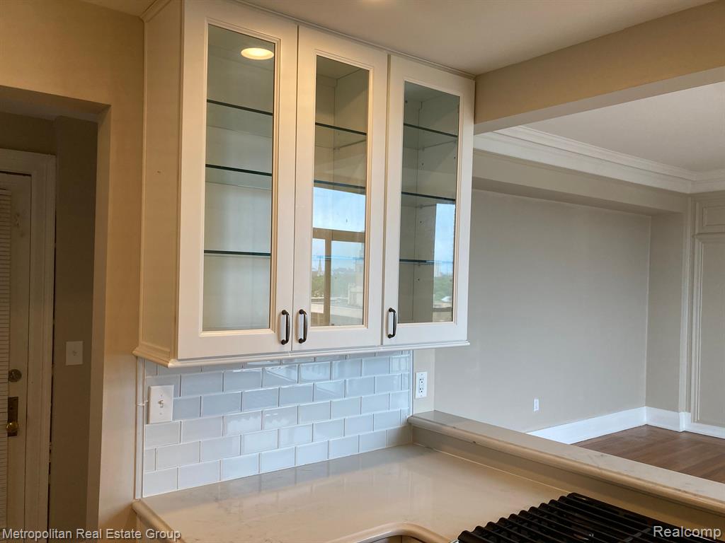 2900 E JEFFERSON Avenue, A-701, Detroit, MI 48207 — Photo 11
