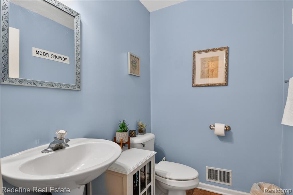 620 Bannock Court, Saline, MI 48176 — Photo 17