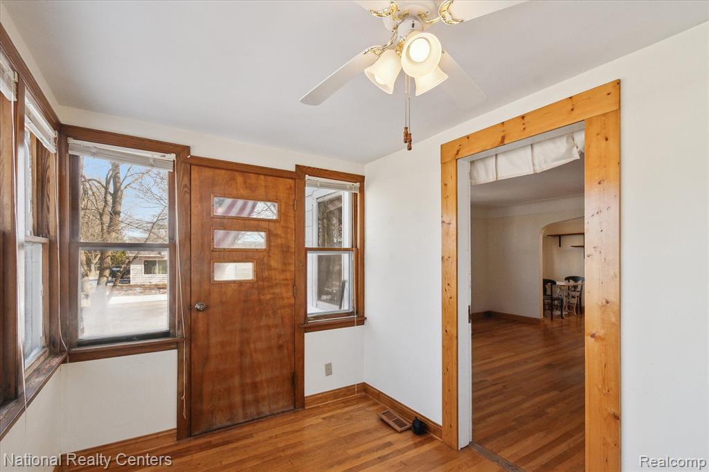 4955 WEBER Street, MI — Photo 9