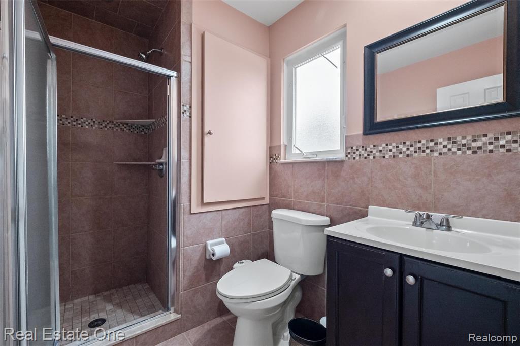 4469 Ardmore Drive, Sterling Heights, MI 48310 — Photo 28