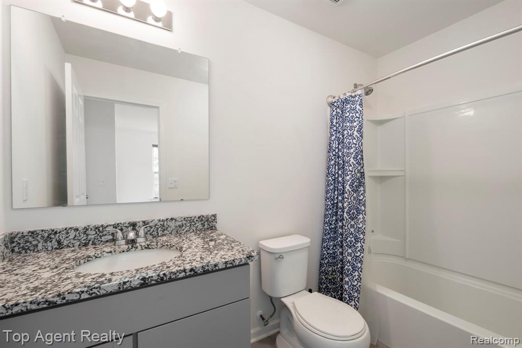 63770 Dequindre Road, Washington, MI 48095 — Photo 32