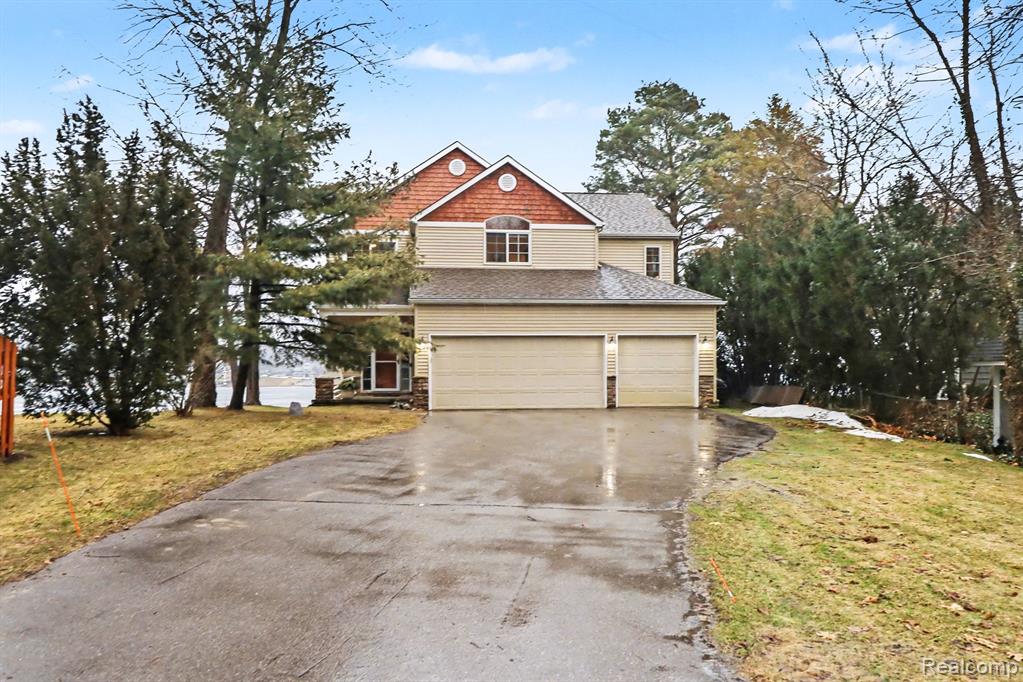 4372 Lamson Drive, Waterford, MI 48329 — Photo 36